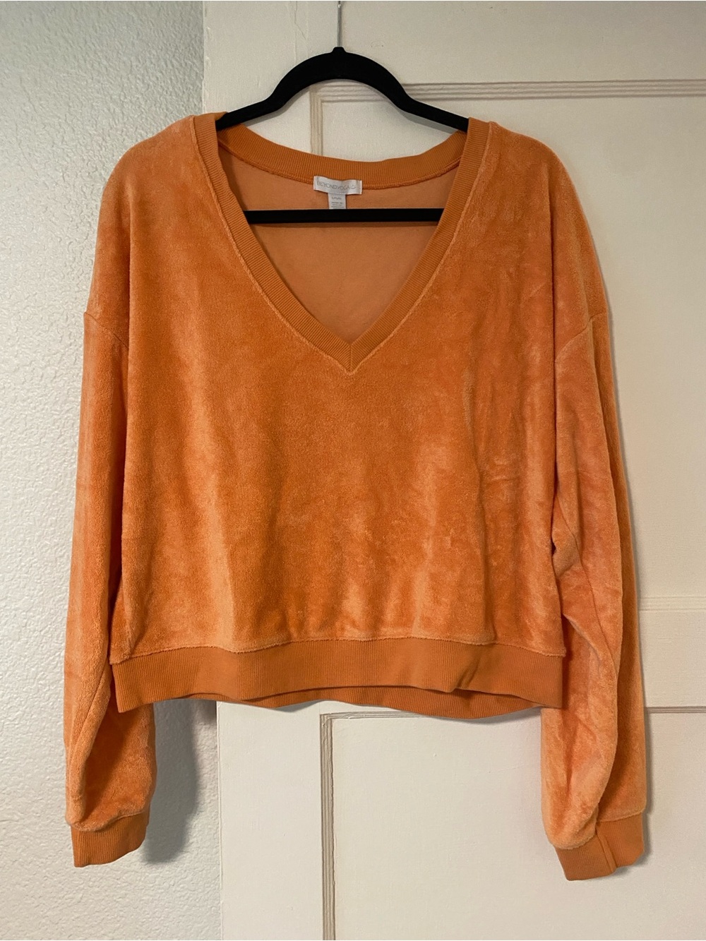 Beyond Yoga Tropez pullover Terrycloth V- Neck Sweater
